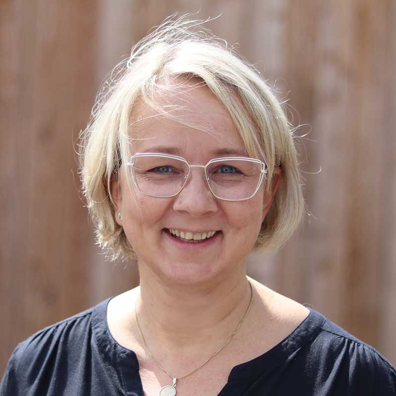 Katja Weyel, Verwaltung bei NSB Holz